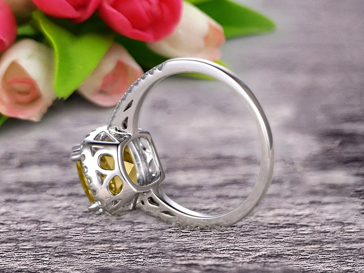 10k White Gold Halo Engagement Ring I58585