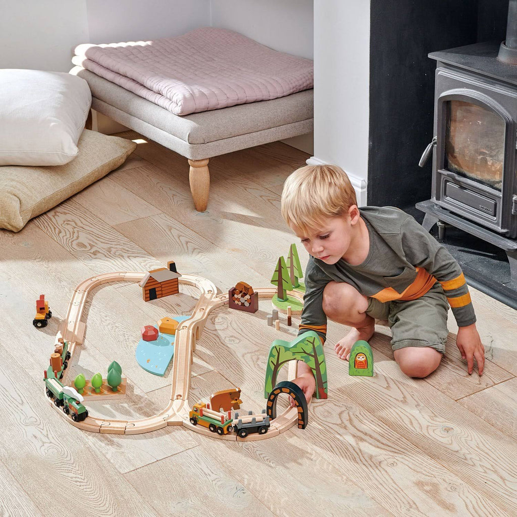Wild Pines Train Set H8284