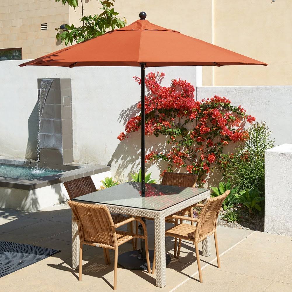 7.5 ft Market Umbrella P103232