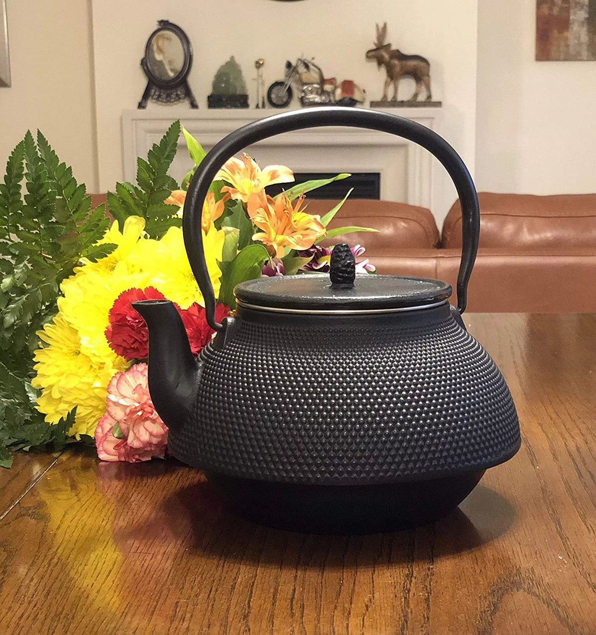 66oz Cast Iron Kettle F762