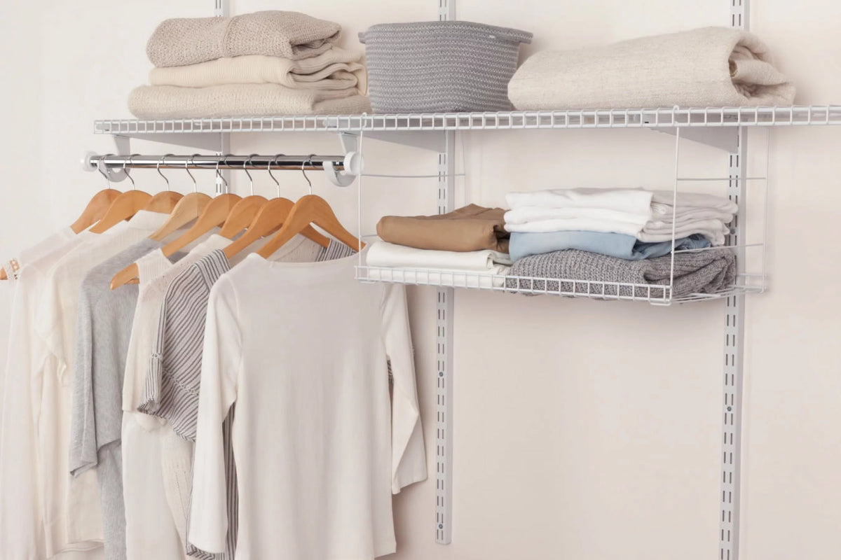 White Hanging Wire Shelf M920