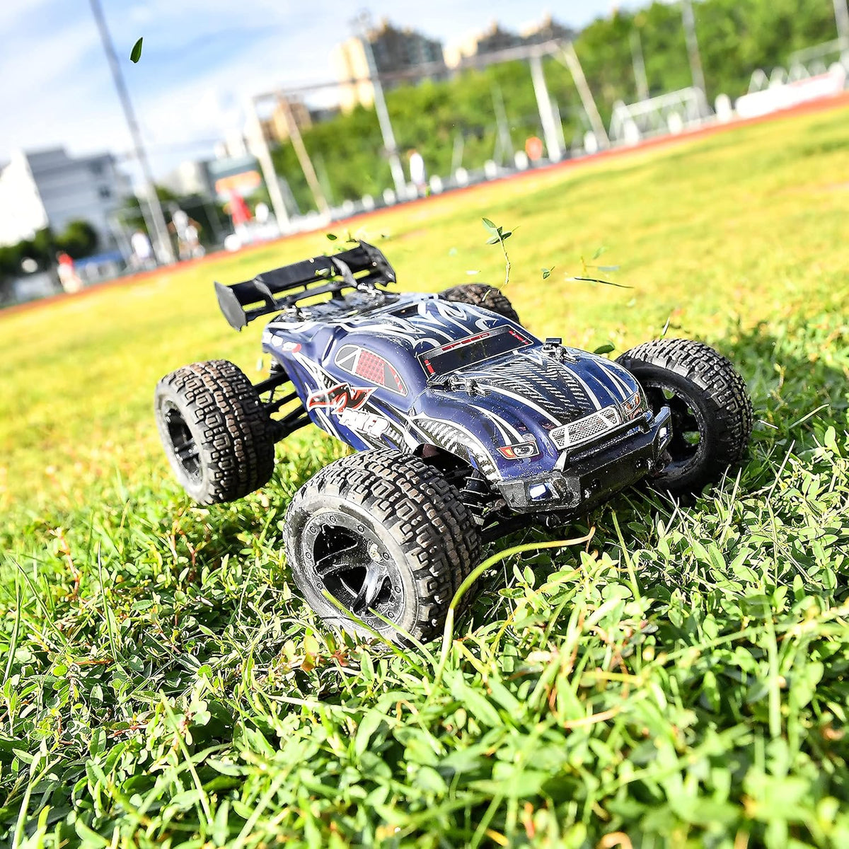 1:16 Scale 4WD Remote Control Electric Off Road RC Monster Truck U745