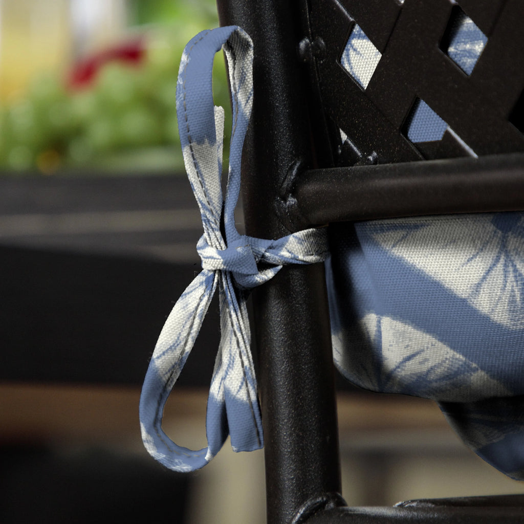 Red Medallion Rectangle Patio Chair Cushion C59158