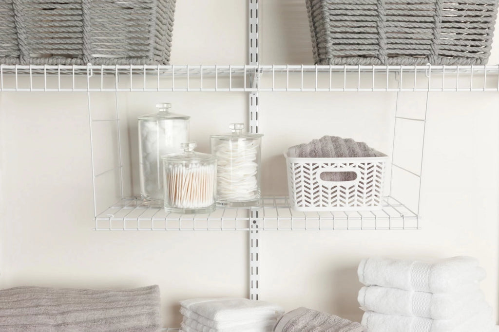 White Hanging Wire Shelf M920
