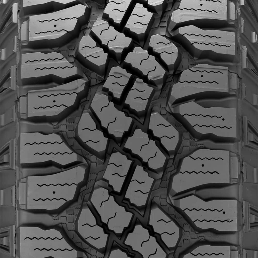 LT275/70R18 121/118R D Tire X68884