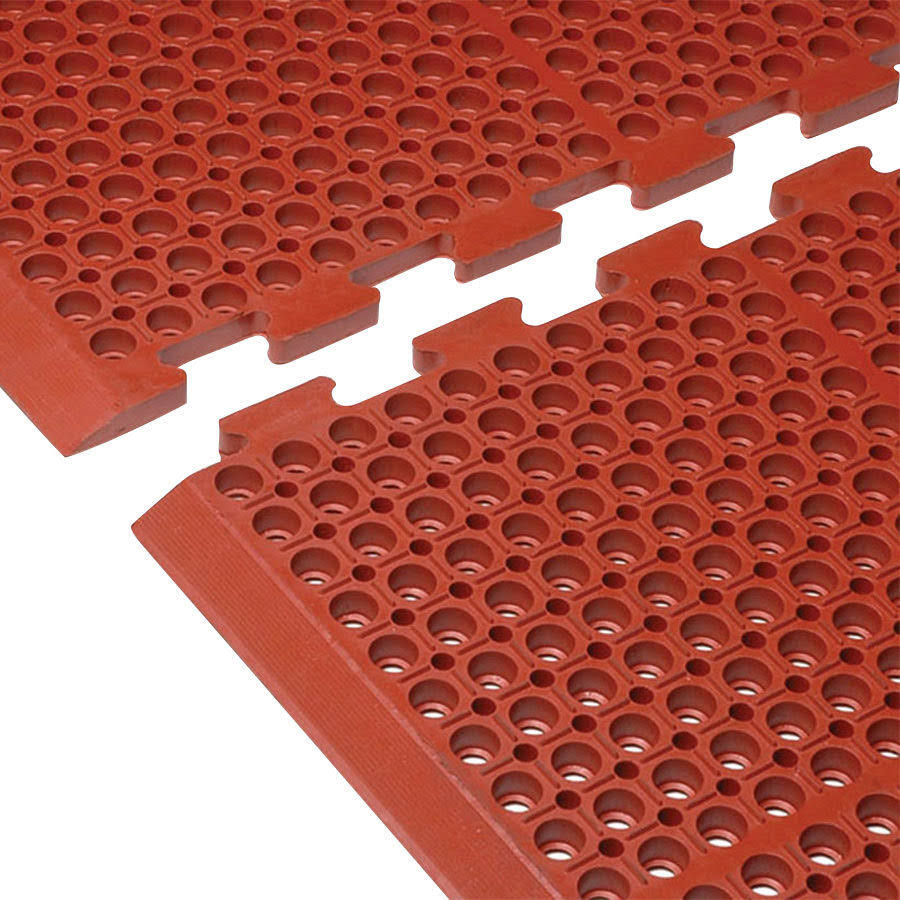 Red Interlocking Mat A436724