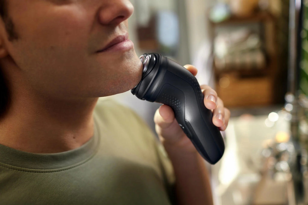 Cordless Electric Shaver with Pop-Up Trimmer O709