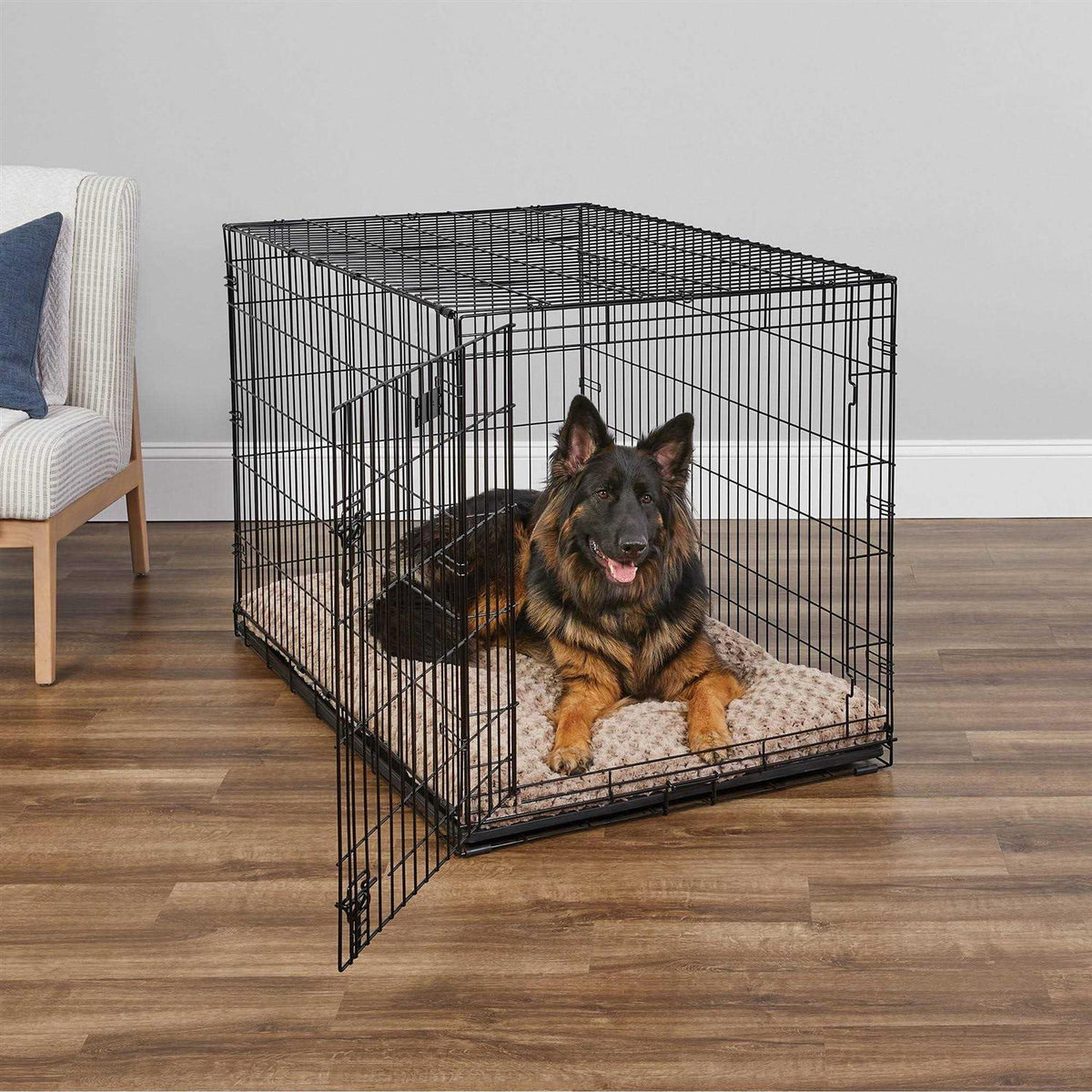 Double Door Dog Crate K993285