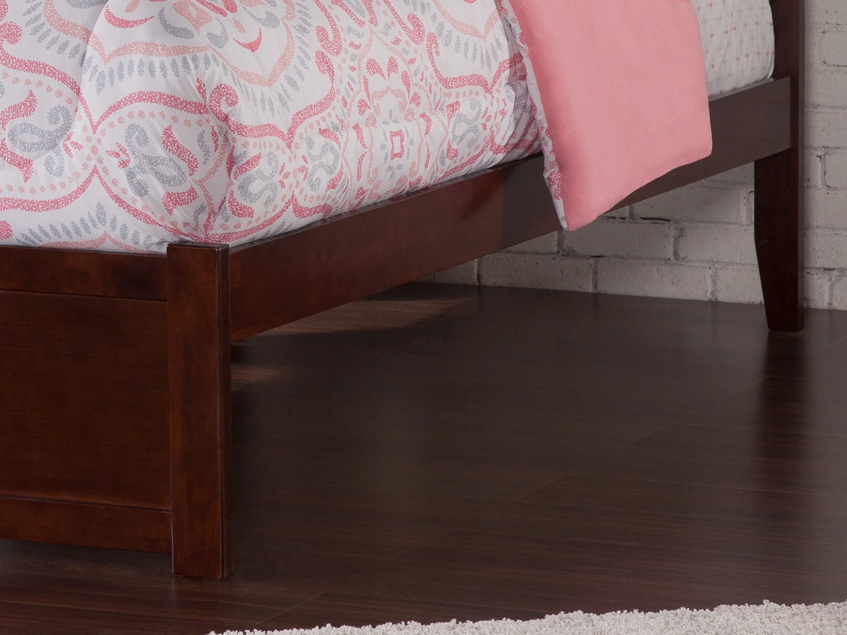 Twin Solid Wood Platform Bed with Footboard & Trundle in Walnut Q127