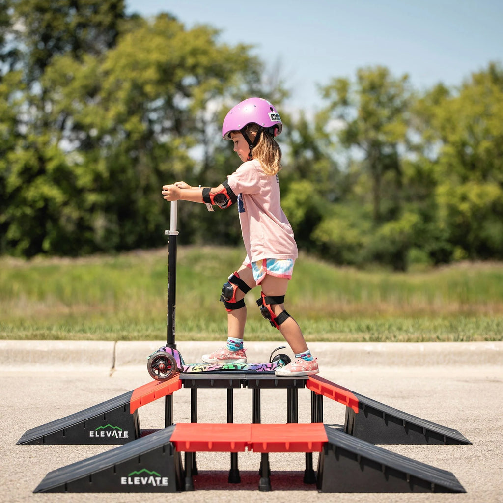 Mini Skateboard Ramp Set with Slopes E60936